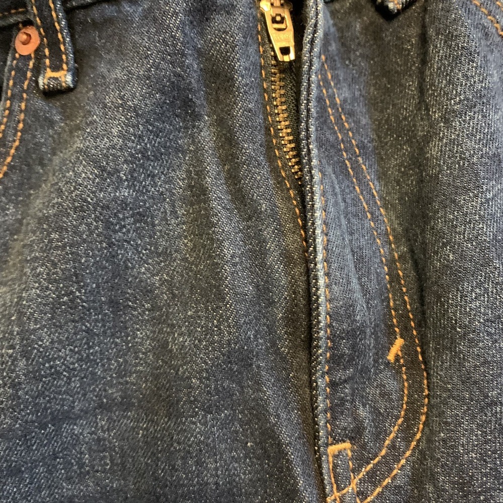 LEVI'S Women's 32 x 28 Straight Cut Cropped Frayed Hem Denim Jeans High Waist - Picture 10 of 11